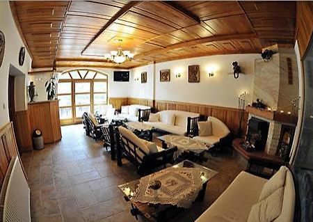 Trojka Hotel Es Panzio Szolnok Ngoại thất bức ảnh