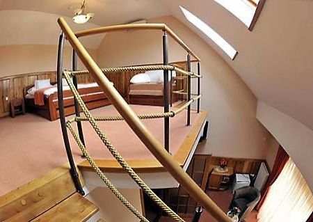 Trojka Hotel Es Panzio Szolnok Phòng bức ảnh